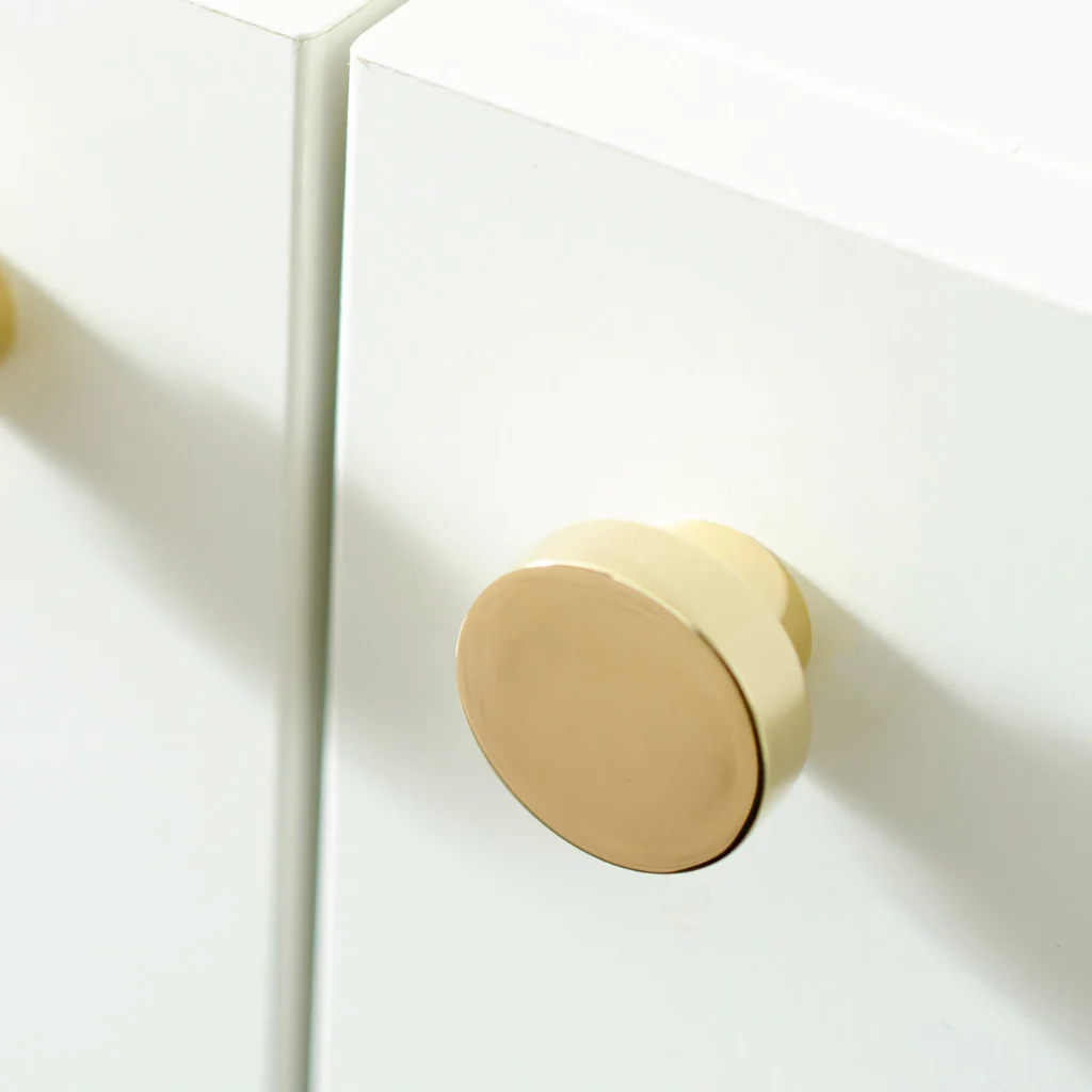 Dot Knob - Rockland Interiors Inc.