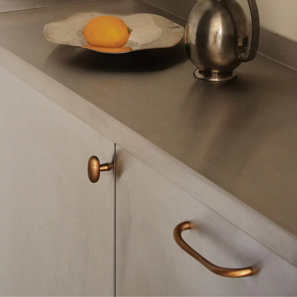 Blunt Knob - Rockland Interiors Inc.