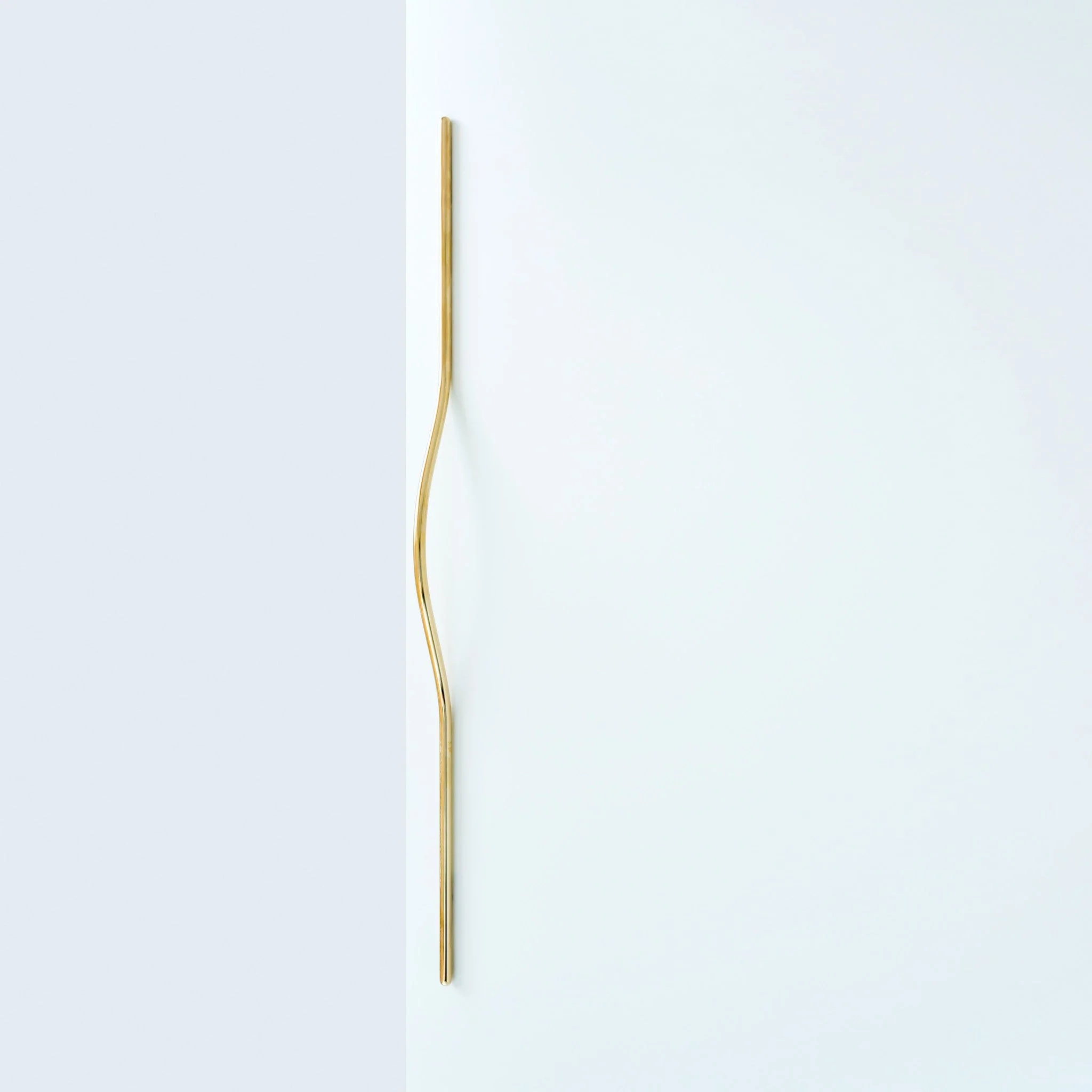 Pulse Line Handle - Rockland Interiors Inc.