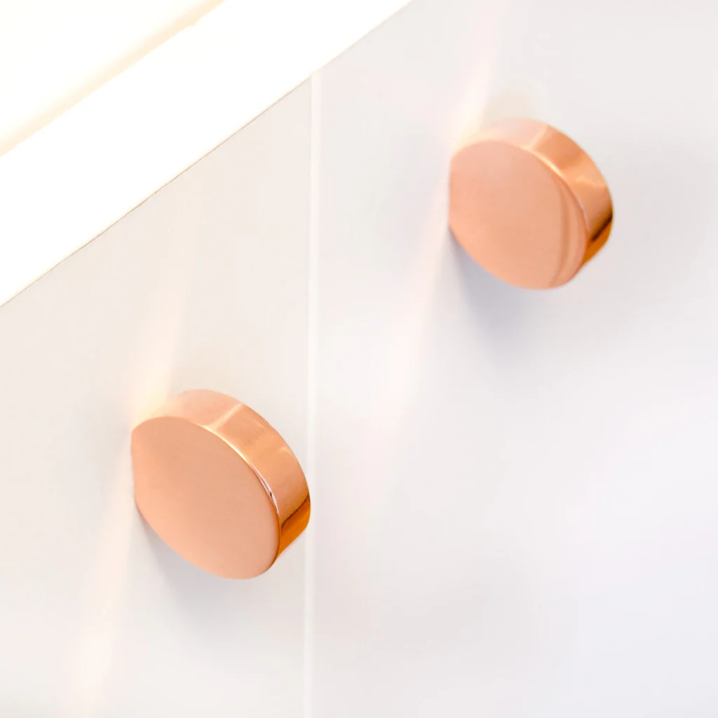 Globe Knob - Rockland Interiors Inc.