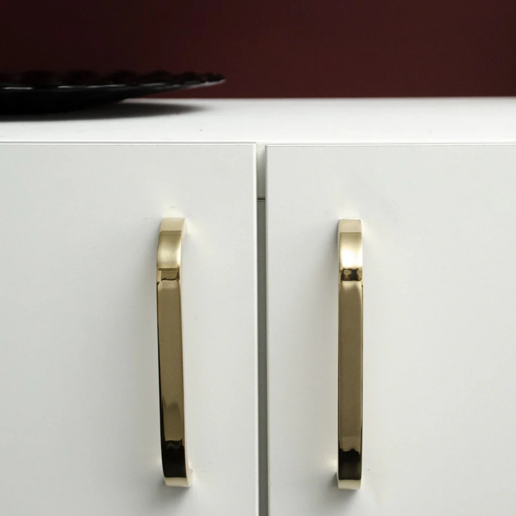 Slim Pull - Rockland Interiors Inc.