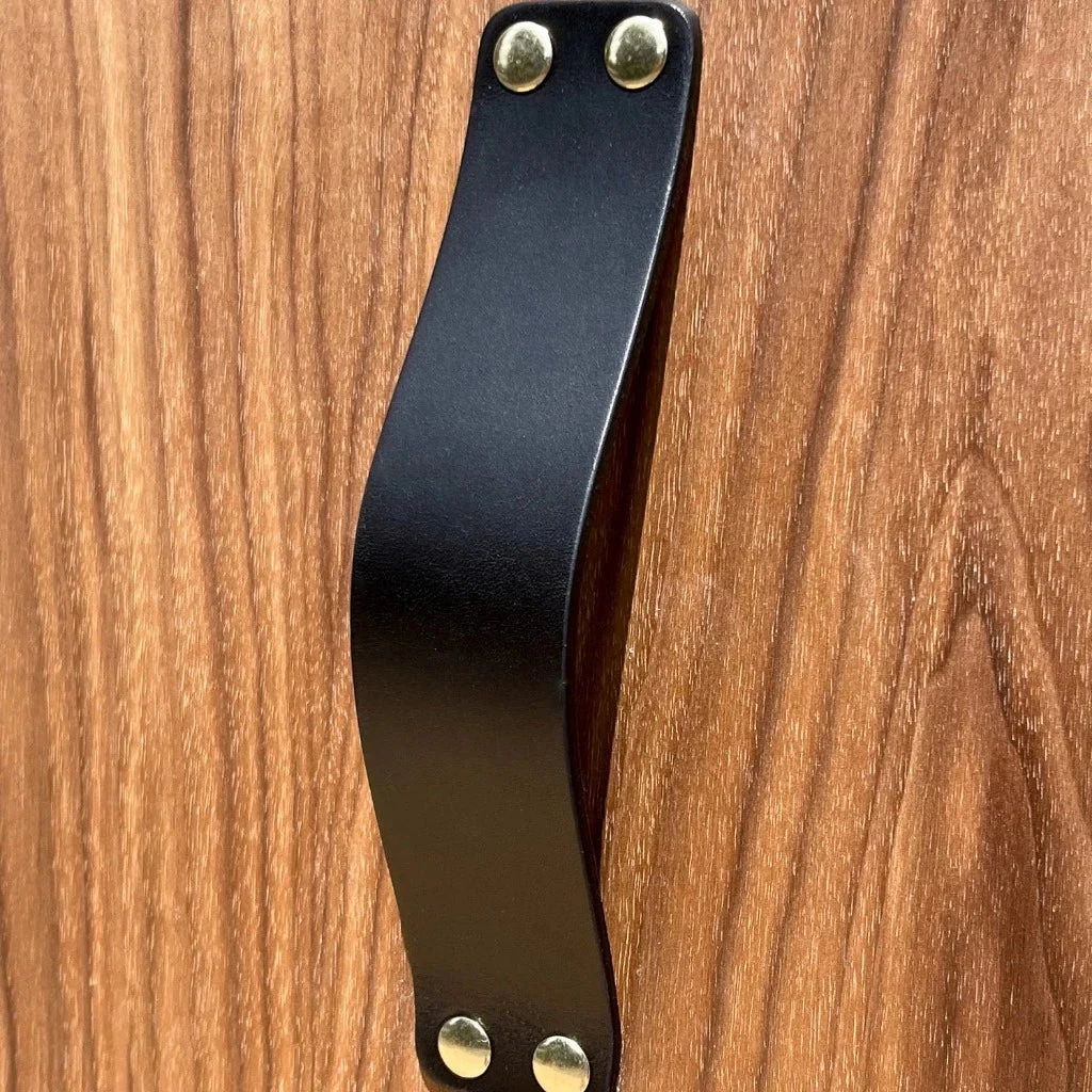 SP01 Smooth Leather Strap Pull - Rockland Interiors Inc.