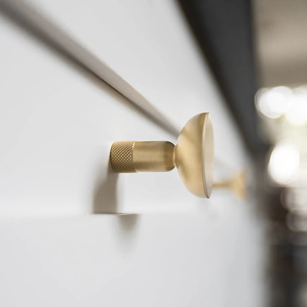Knurled Cabinet Knob - Rockland Interiors Inc.