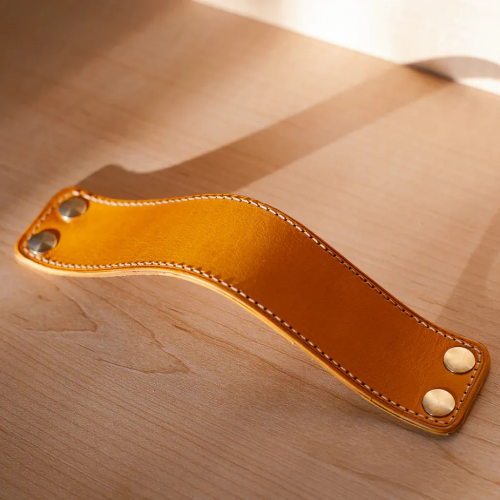 ST-SP01 Stitched Leather Strap Pull - Rockland Interiors Inc.