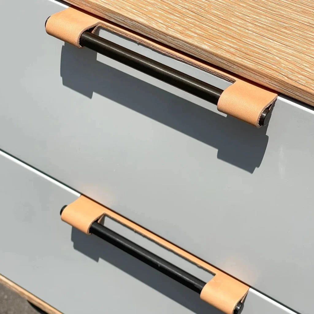 EP03 Leather Edge Pull - Rockland Interiors Inc.
