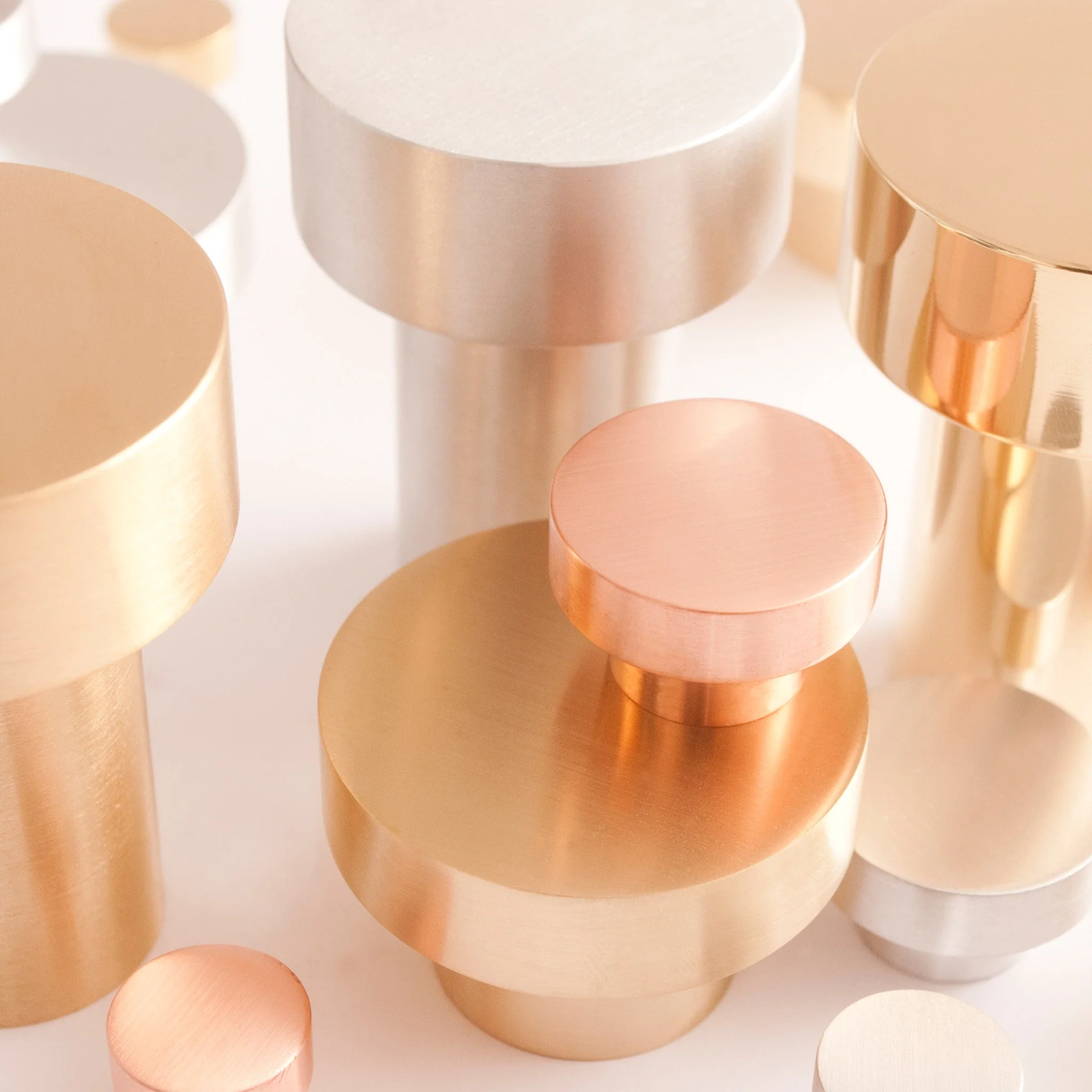 Dot Knob - Rockland Interiors Inc.
