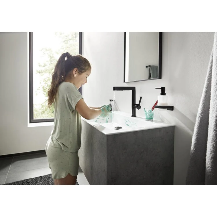 Lavatory Faucet Finoris 230 1 Lever ADA WaterSense Matte Black 1.2 Gallons per Minute Deck Fixed Less Drain 1 Hole Quick Clean ComfortZone EcoRight - Rockland Interiors Inc.