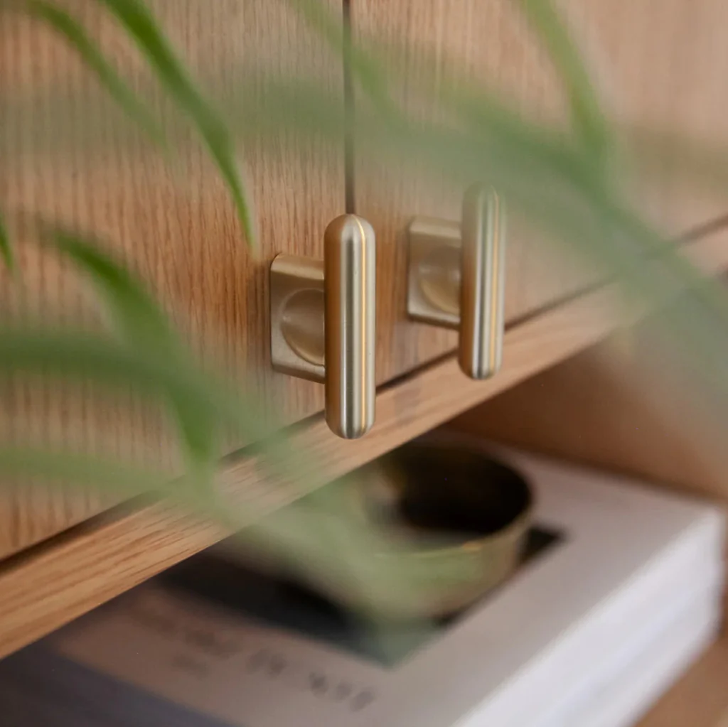 Mineral Metal Knob - Rockland Interiors Inc.
