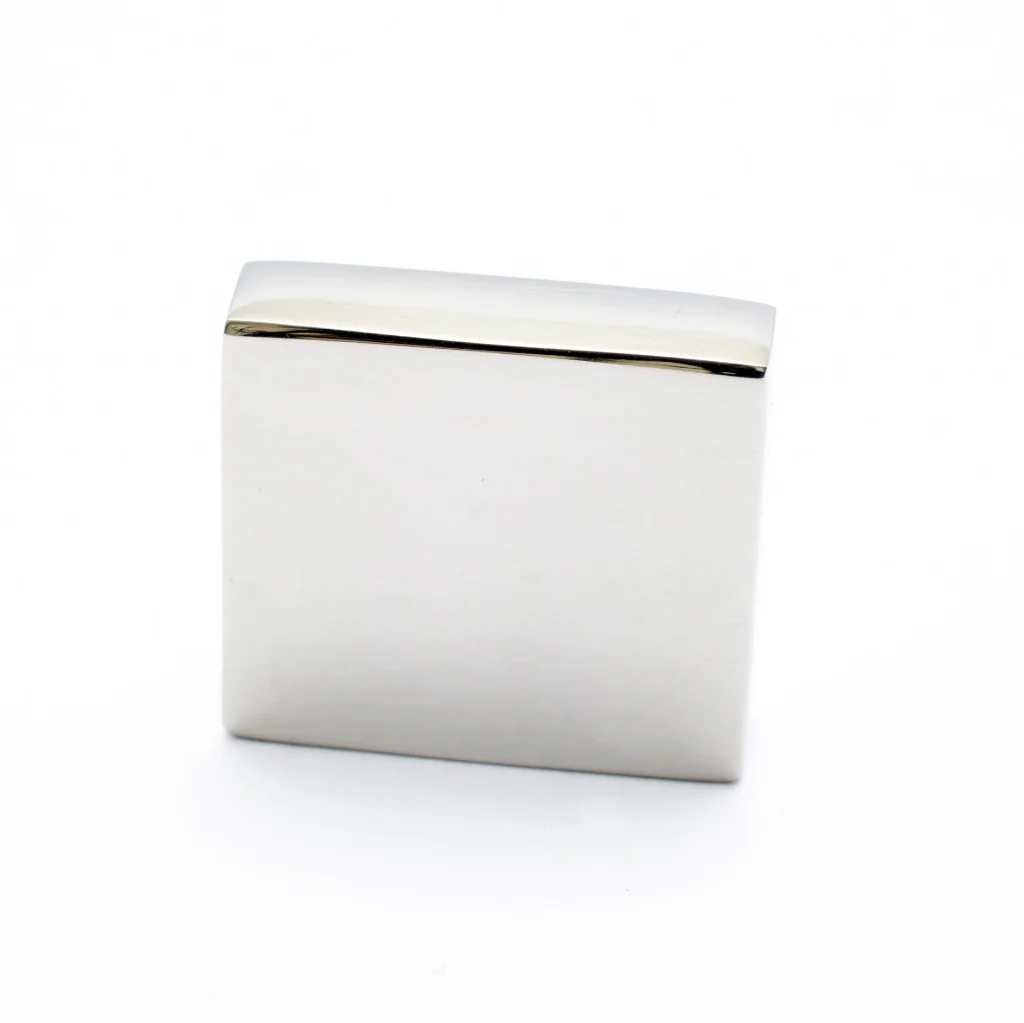 Clean Cut Knob - Rockland Interiors Inc.