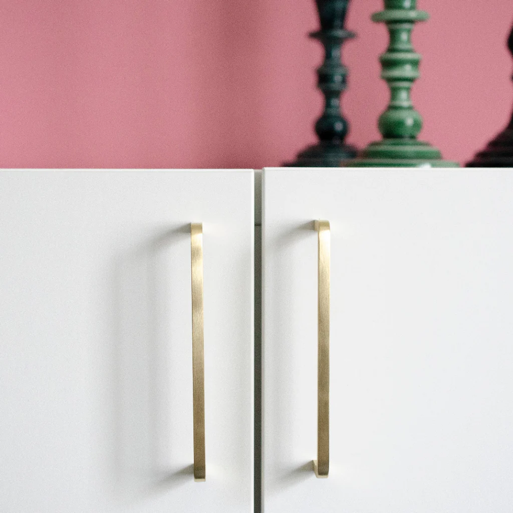 Thread Handle - Rockland Interiors Inc.