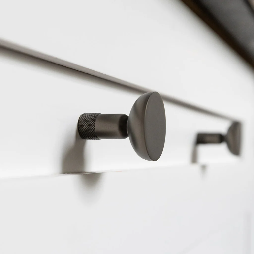 Knurled Cabinet Knob - Rockland Interiors Inc.