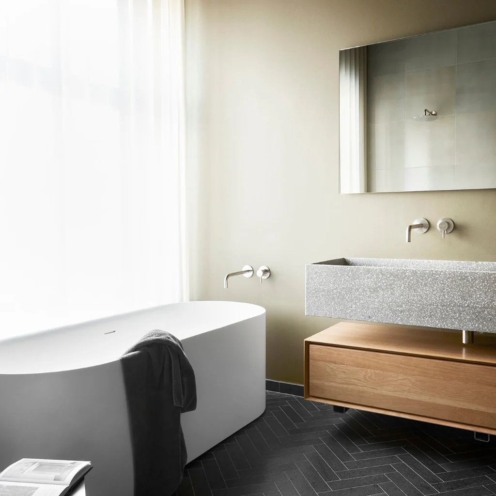 Qtoo Bath Set - Rockland Interiors Inc.
