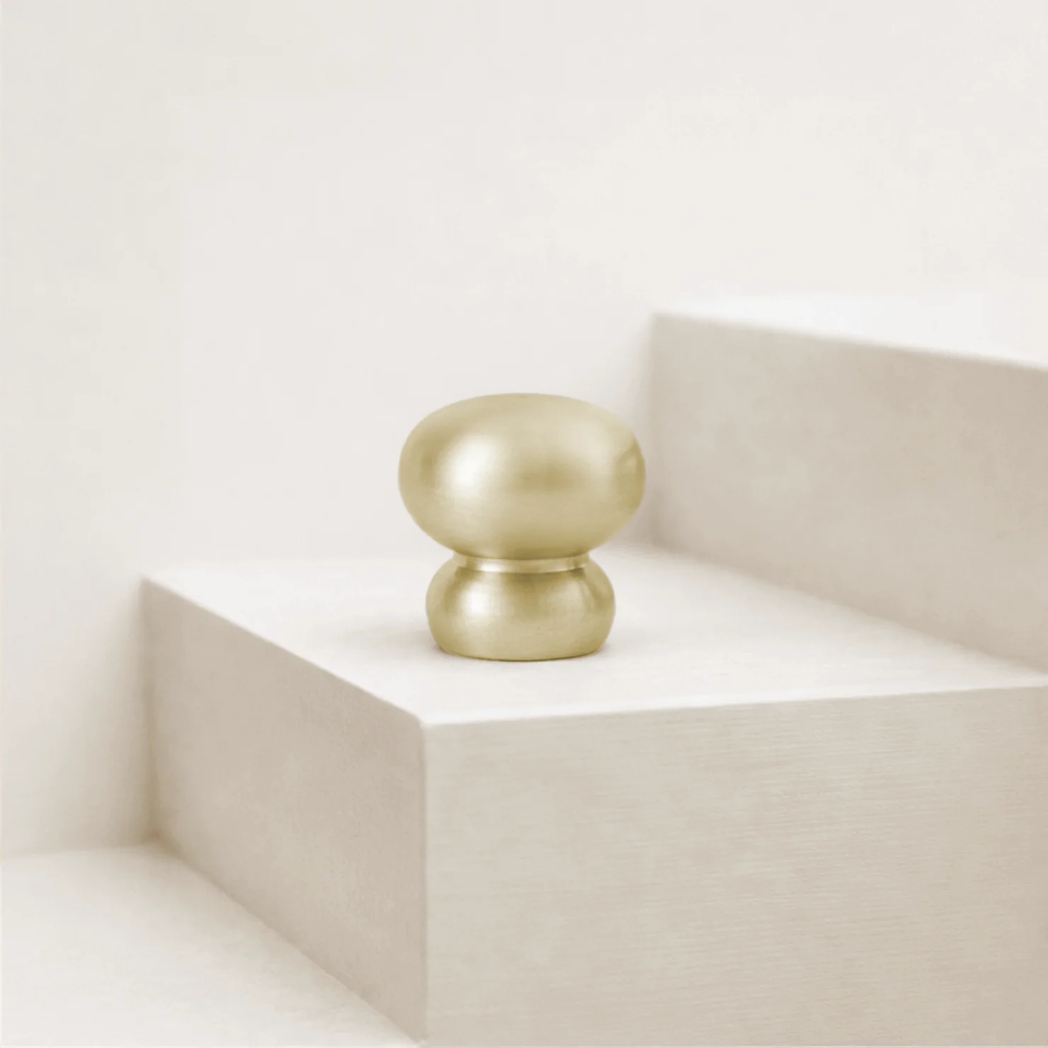 Bubble 20 Cabinet Knob - Rockland Interiors Inc.