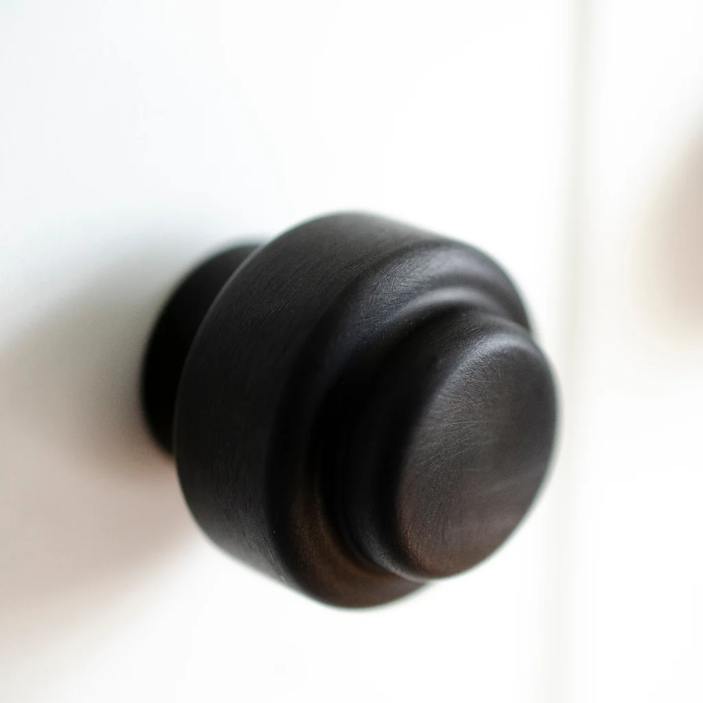 Hip Knob / Hook - Rockland Interiors Inc.