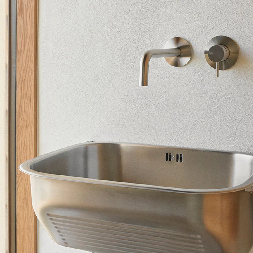 Qtoo Wall Mounted Tap System - Rockland Interiors Inc.