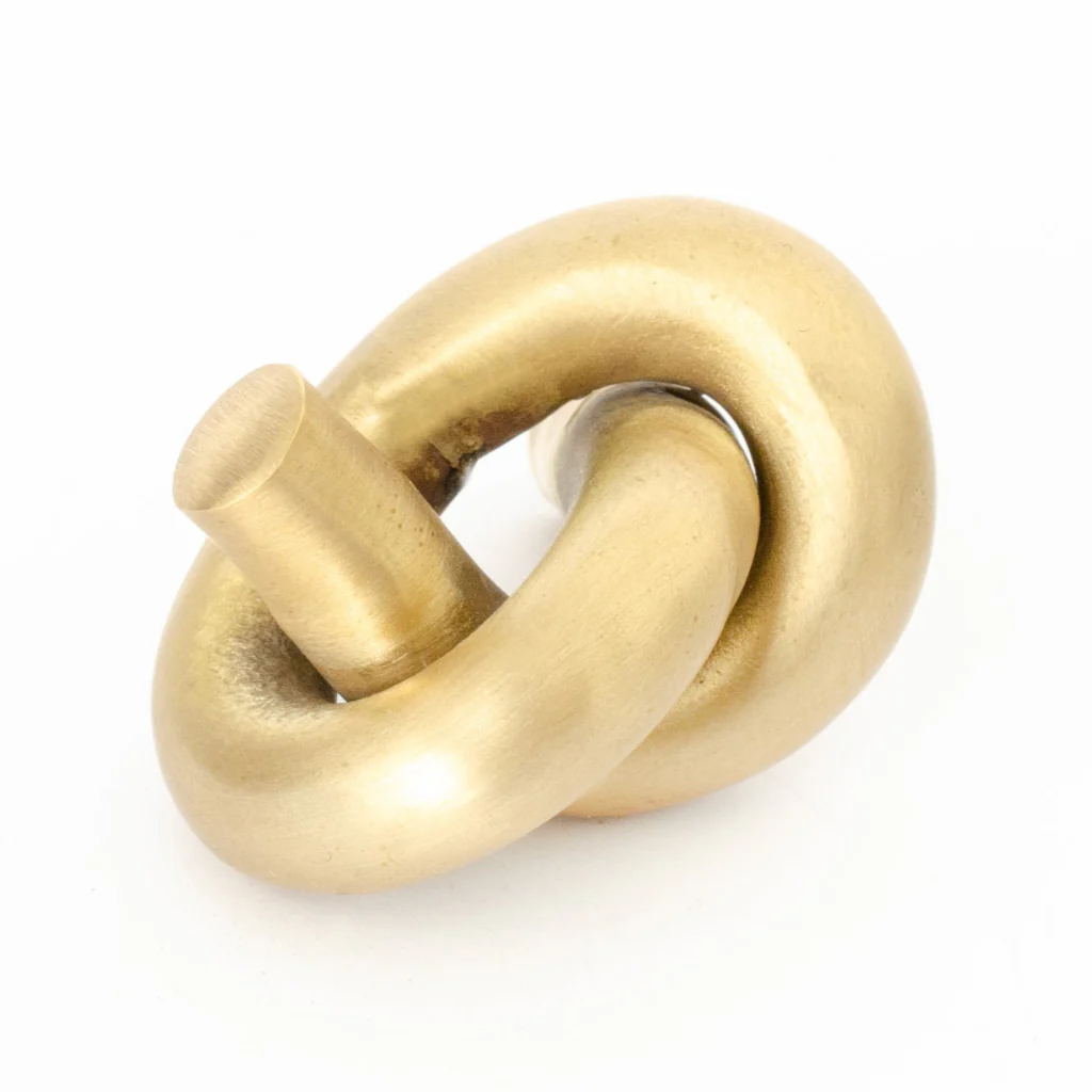 Angular Knot Knob - Rockland Interiors Inc.