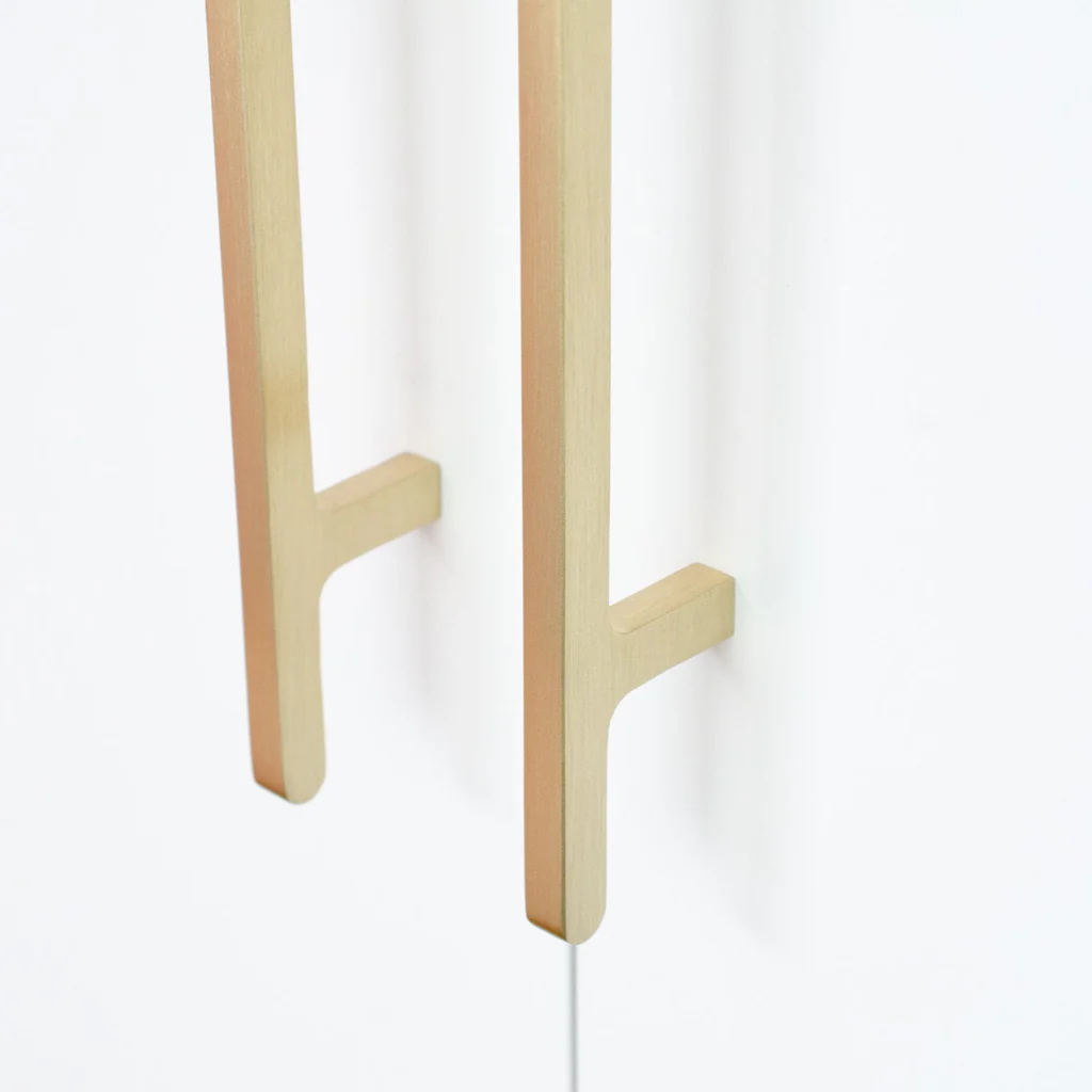 Flat Line Handle - Rockland Interiors Inc.