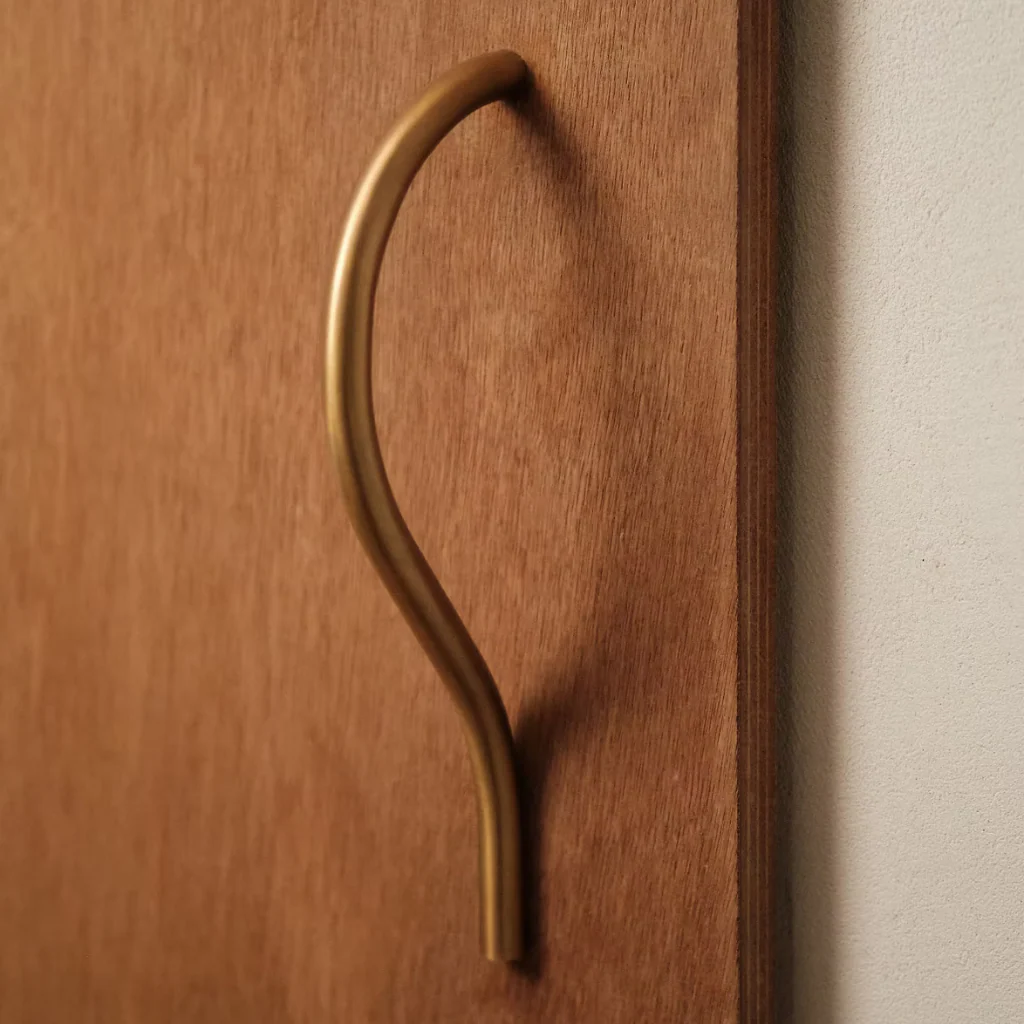 Doyen Cabinet Pull - Rockland Interiors Inc.