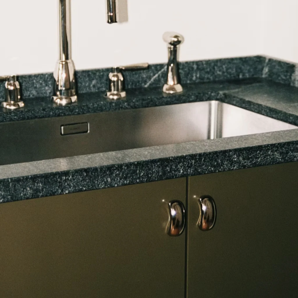 Sage Knob - Rockland Interiors Inc.