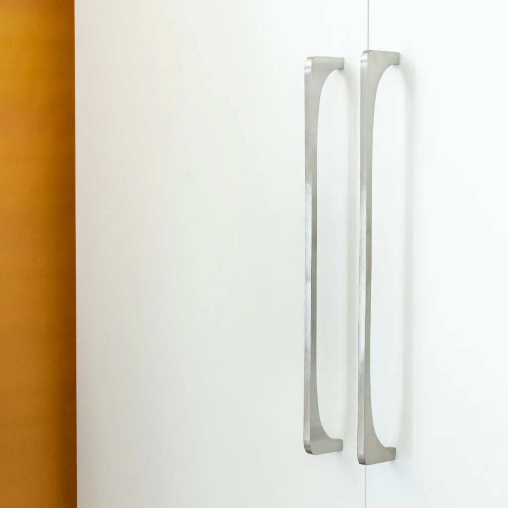 Bridge Pull - Rockland Interiors Inc.