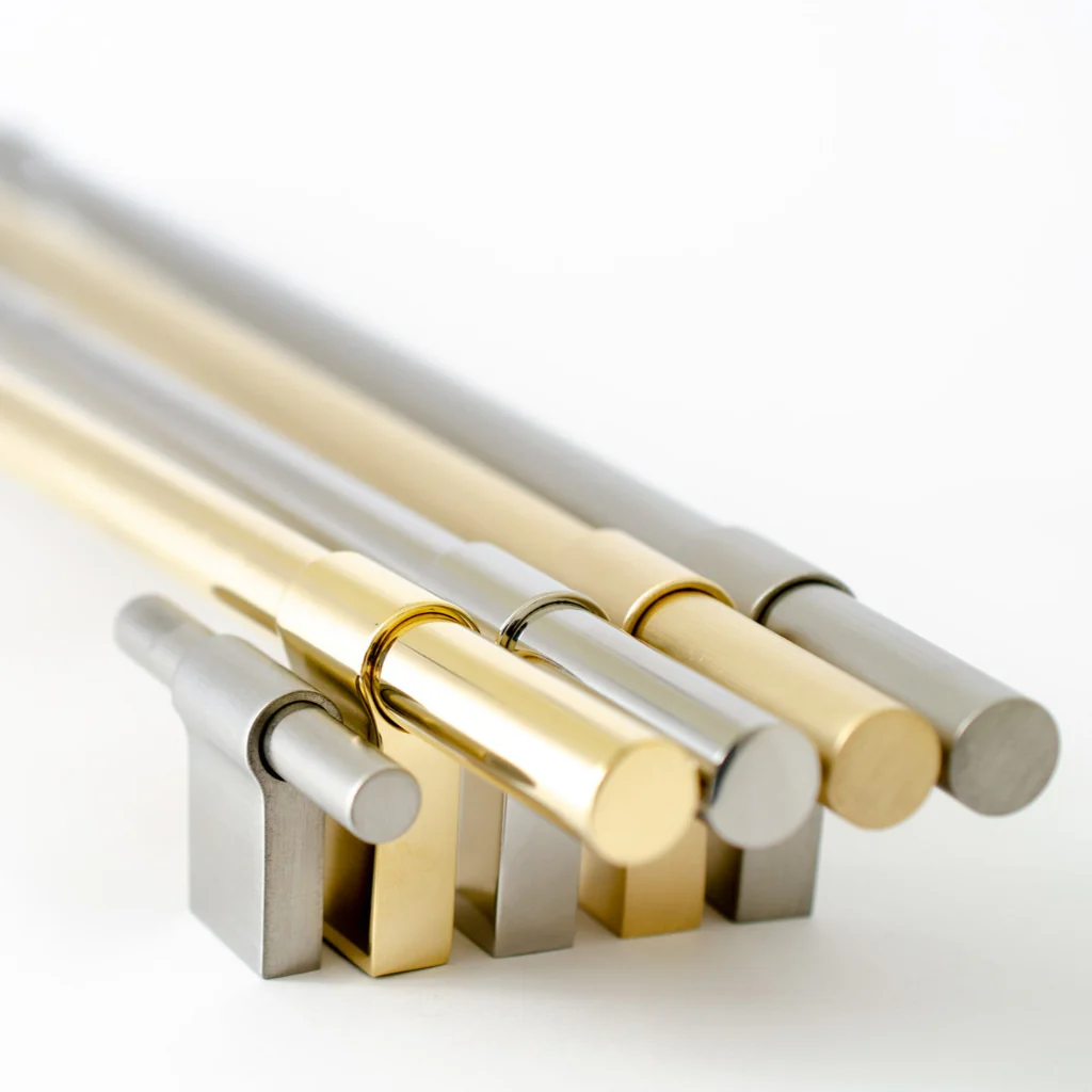 Line Big Handle - Rockland Interiors Inc.