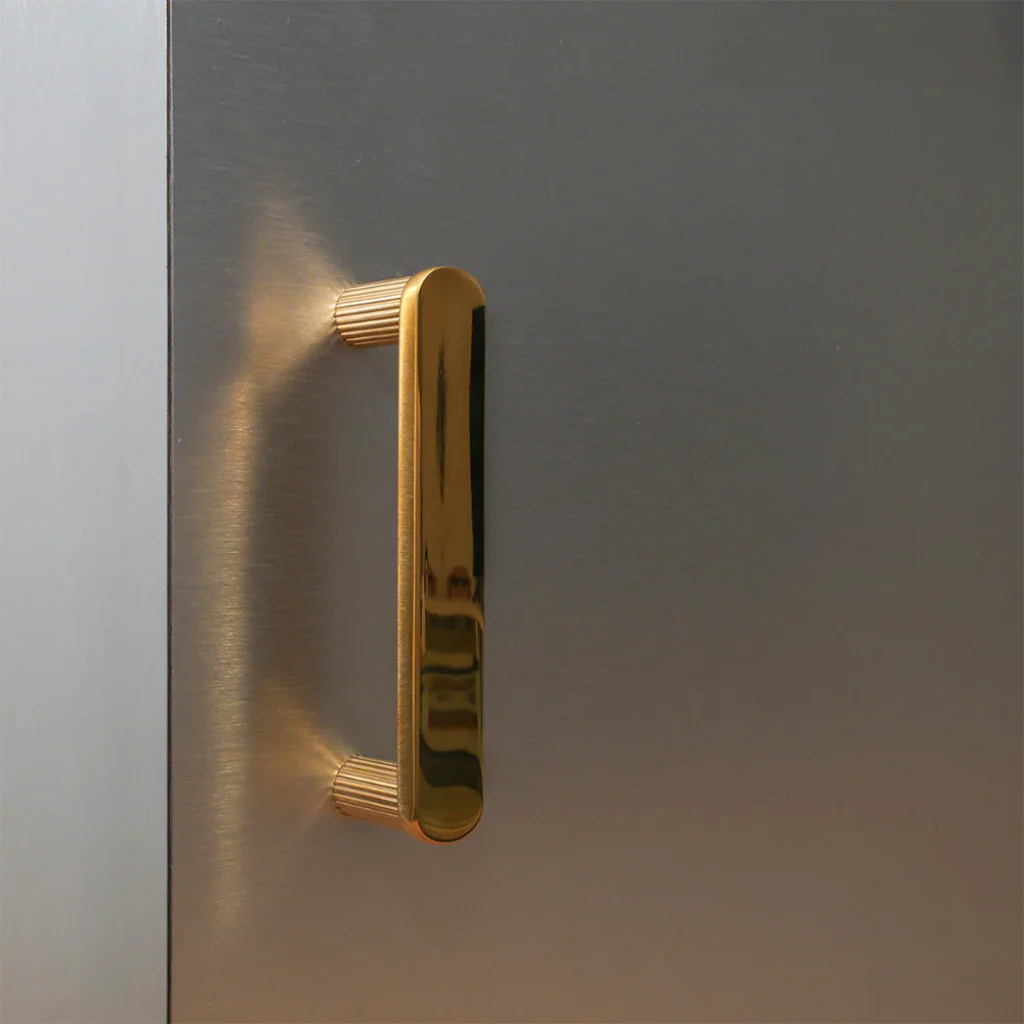Ribbed Cabinet Pull - Rockland Interiors Inc.