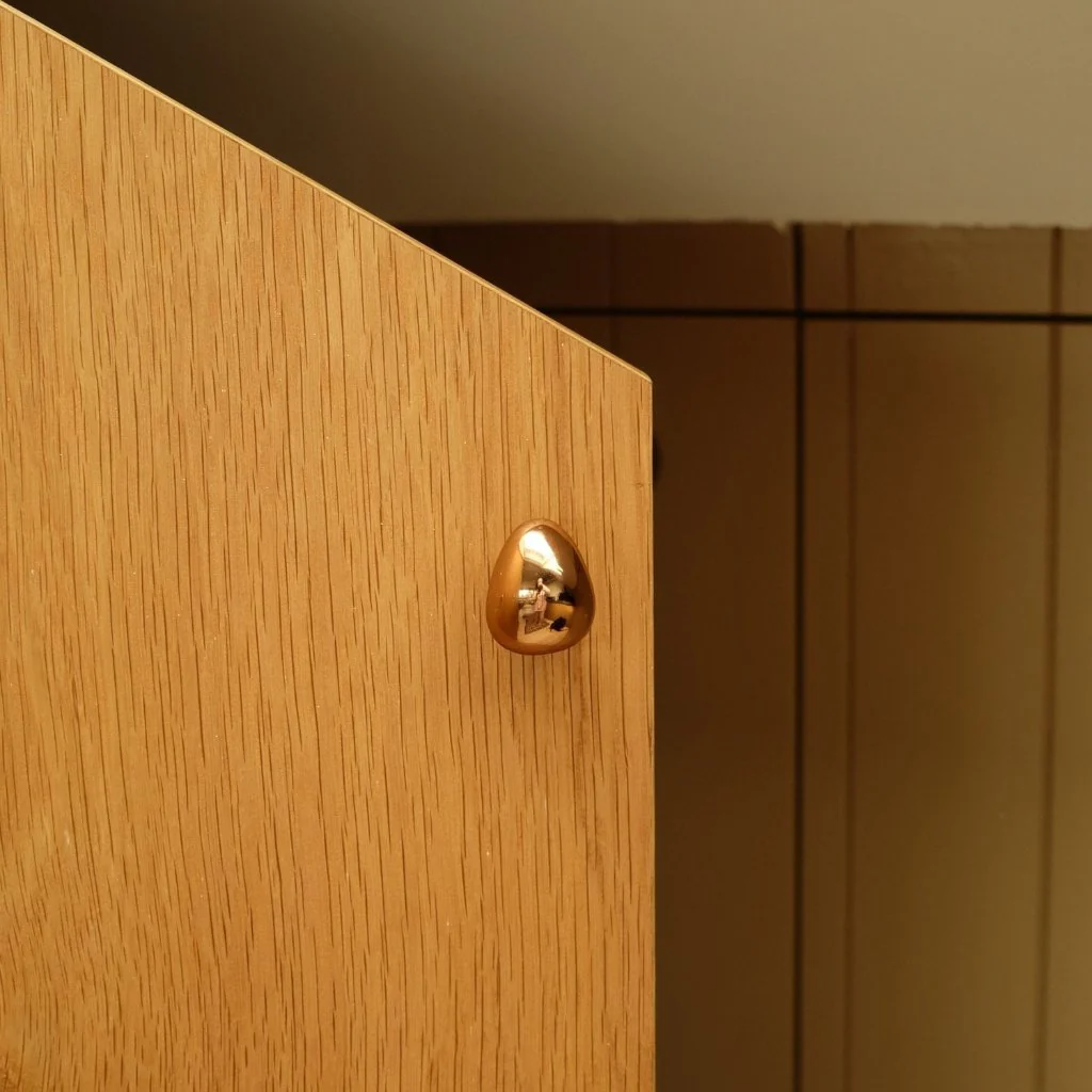 MOMI Knob/Hook Short Mini - Rockland Interiors Inc.