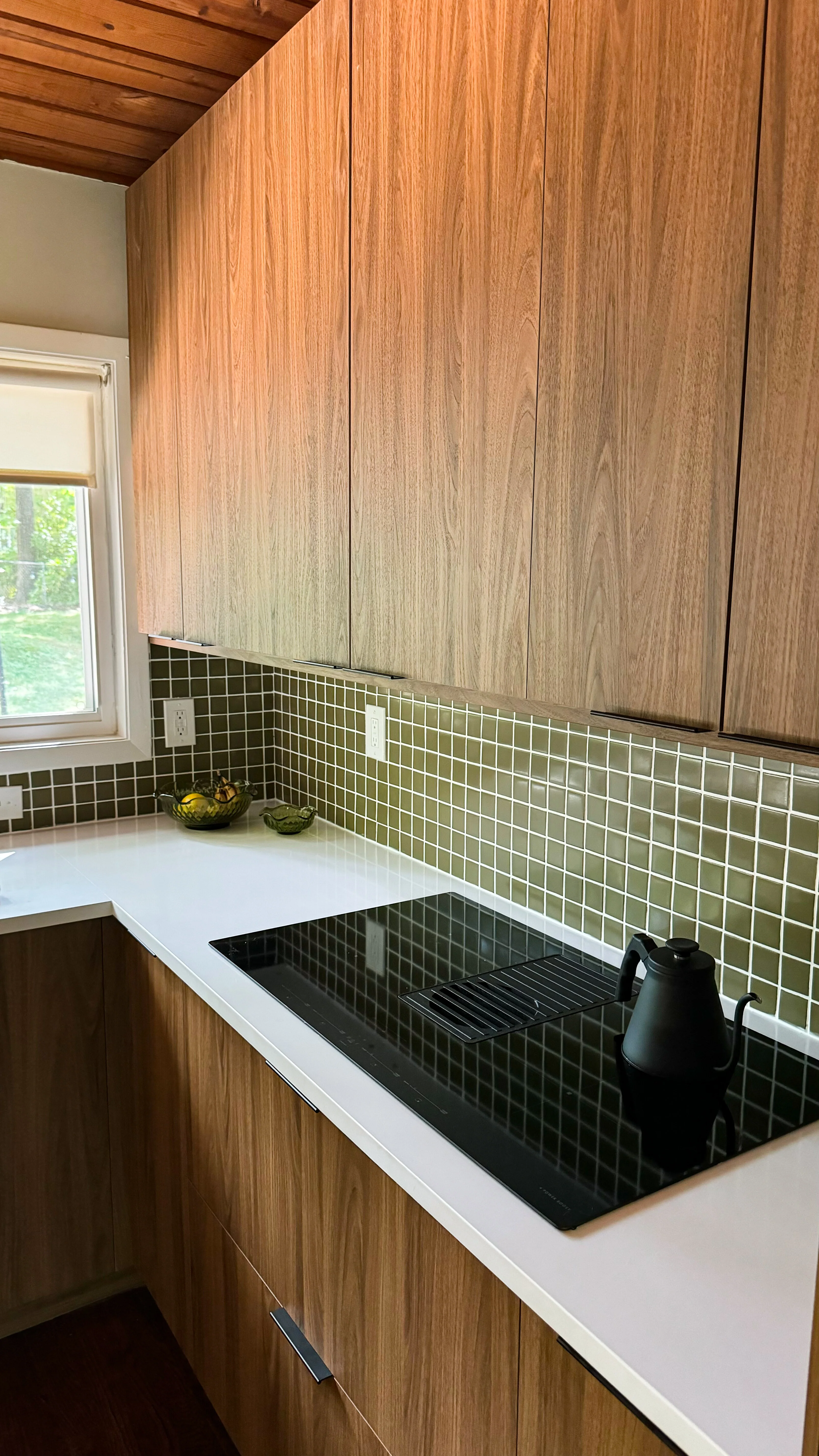 2x2 Straight Set Sheeted Natural Press Ceramic Mosaic Tile in Sap Green Matte - Rockland Interiors Inc.