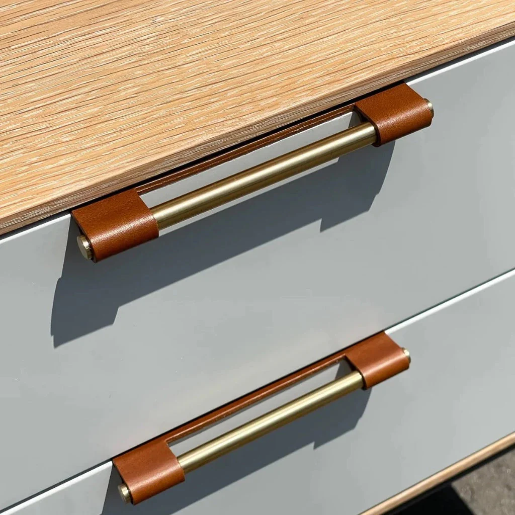 EP03 Leather Edge Pull - Rockland Interiors Inc.