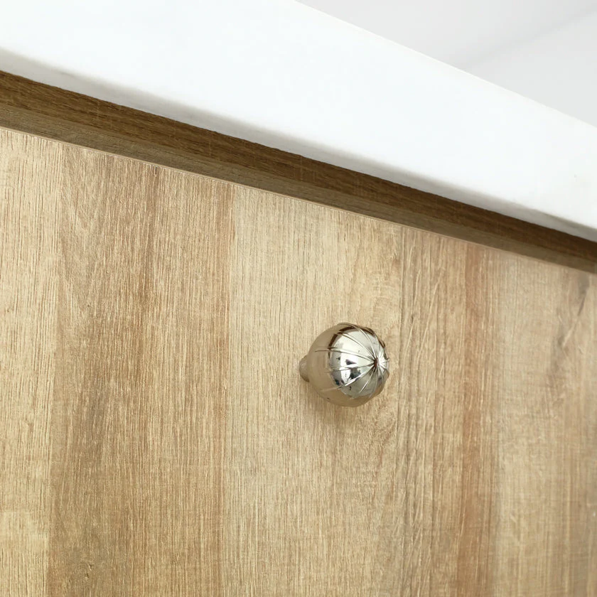 Sunburst Knob - Rockland Interiors Inc.