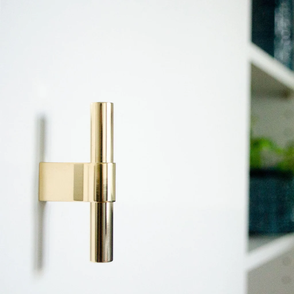 Line Big Knob - Rockland Interiors Inc.