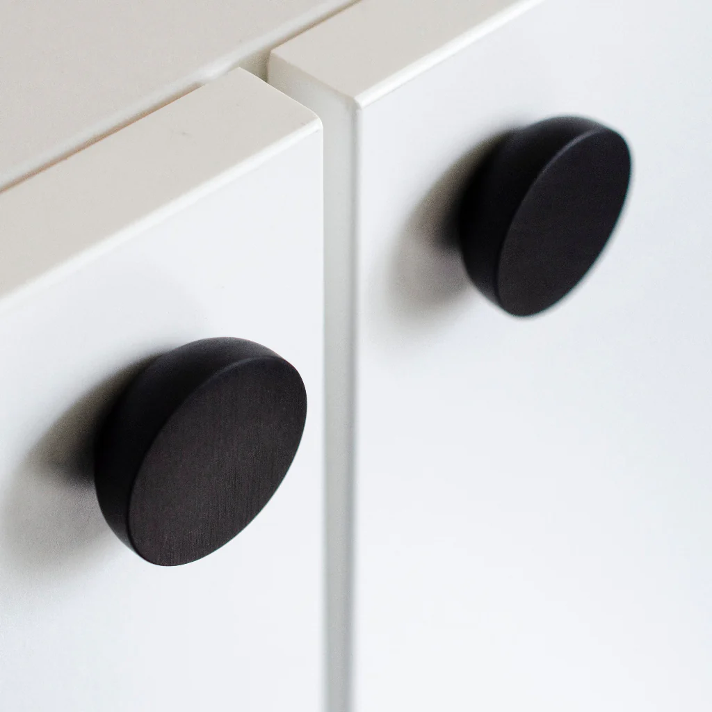 Kokeshi Knob - Rockland Interiors Inc.