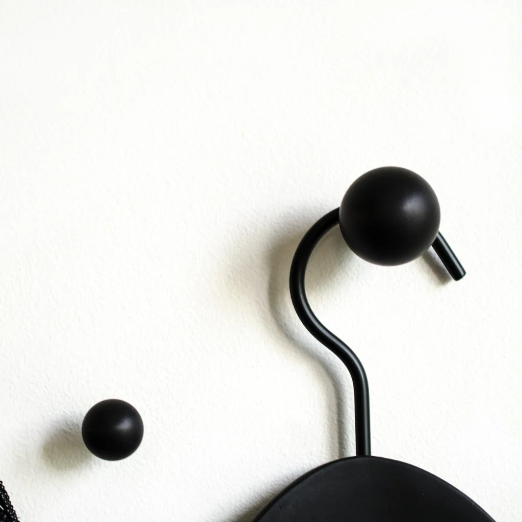 Drop Knob / Hook 28 - Rockland Interiors Inc.