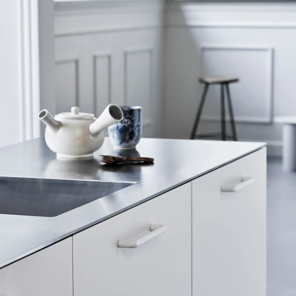 Furnipart Carve Cabinet Handle - Rockland Interiors Inc.