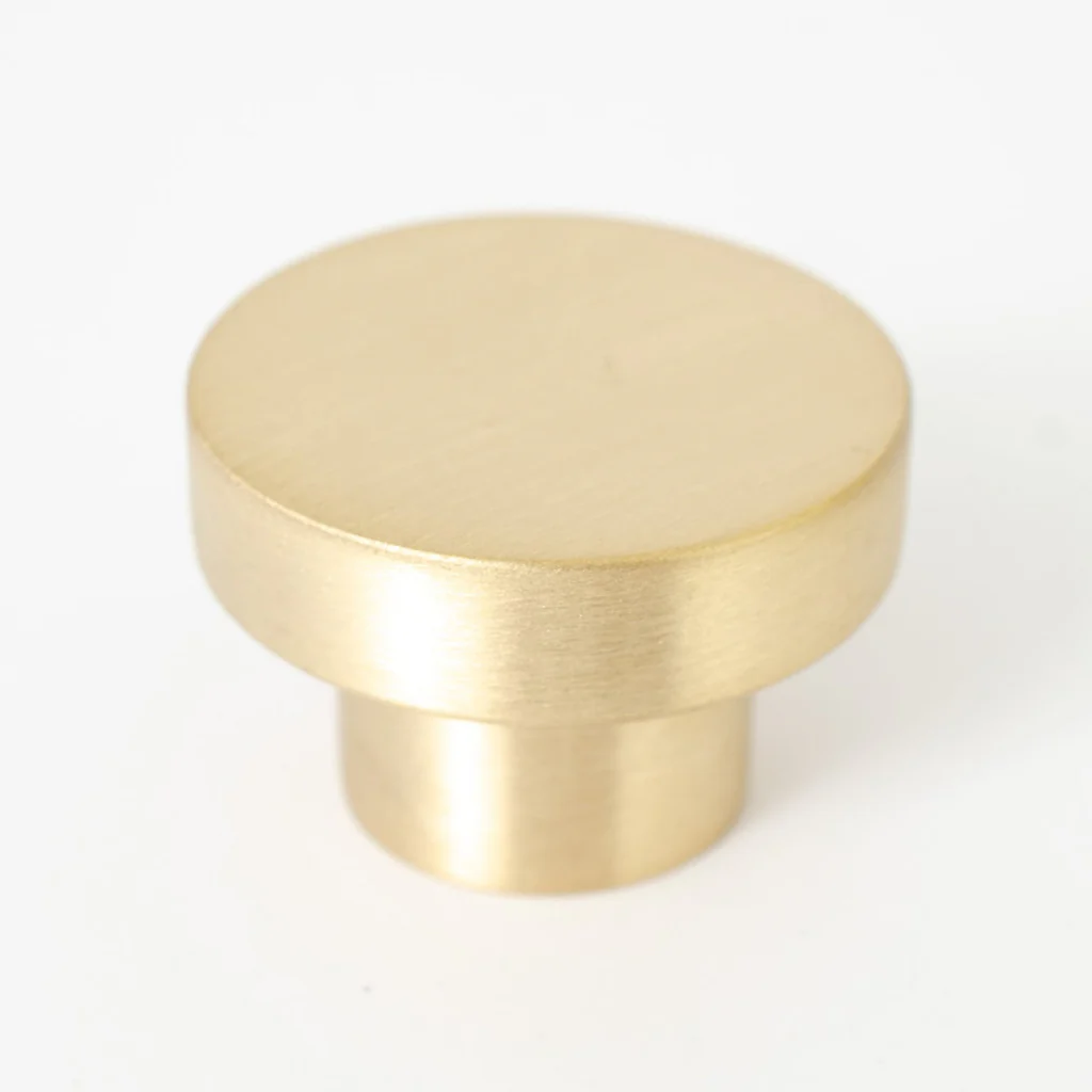 Dot Knob - Rockland Interiors Inc.