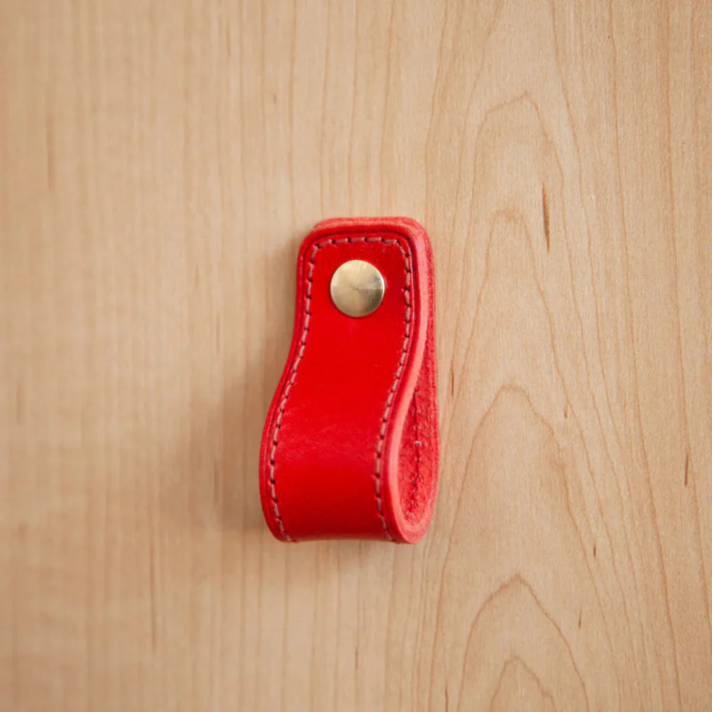 ST-LP02 Stitched Leather Loop Pull - Rockland Interiors Inc.