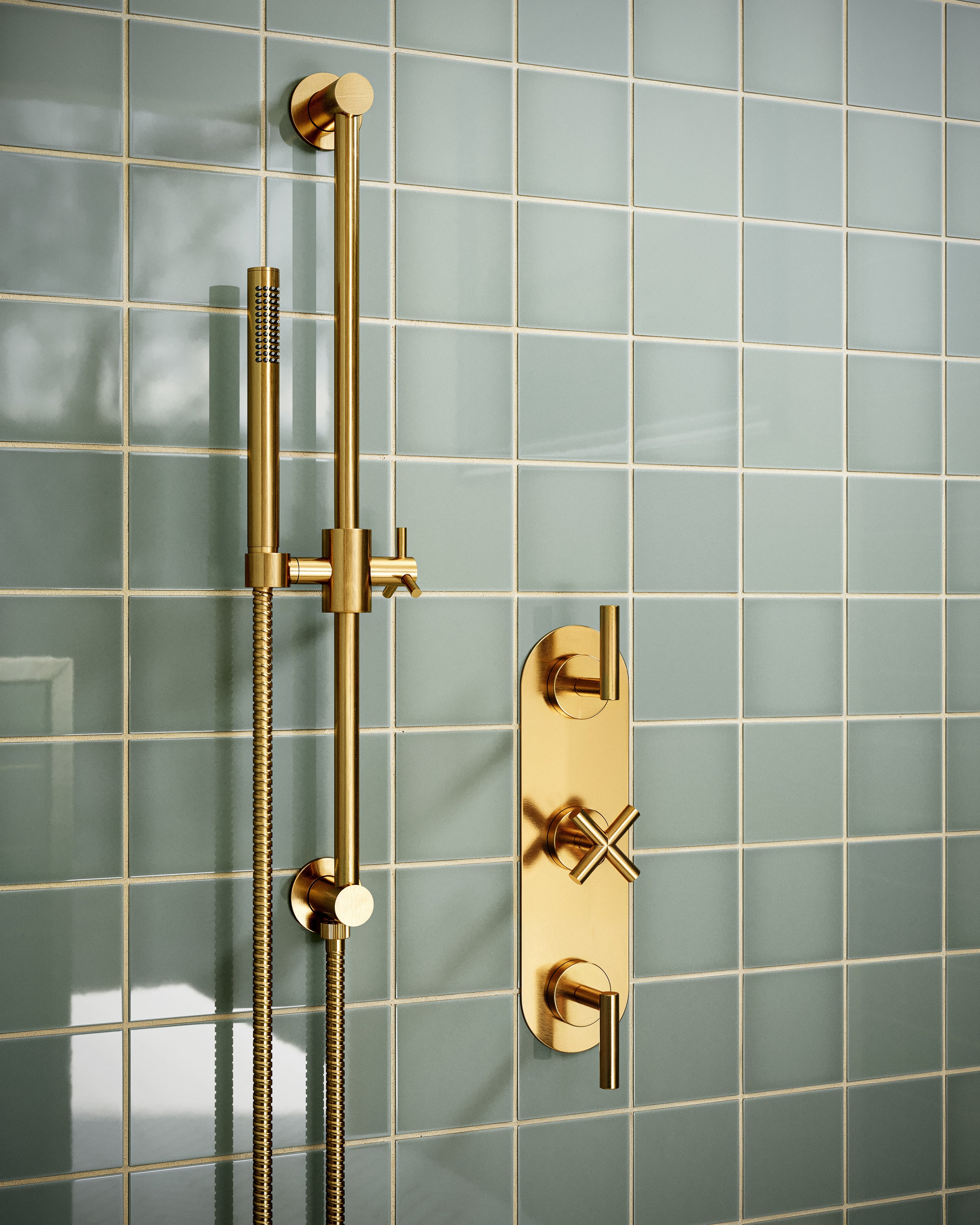 4x4 Natural Press Ceramic Tile in Hood River Gloss - Rockland Interiors Inc.