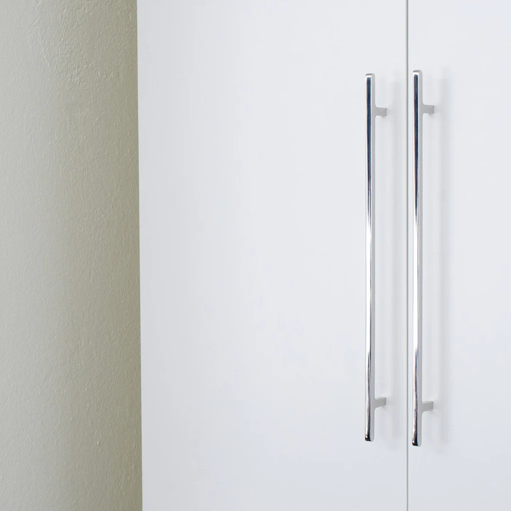 Flat Line Handle - Rockland Interiors Inc.