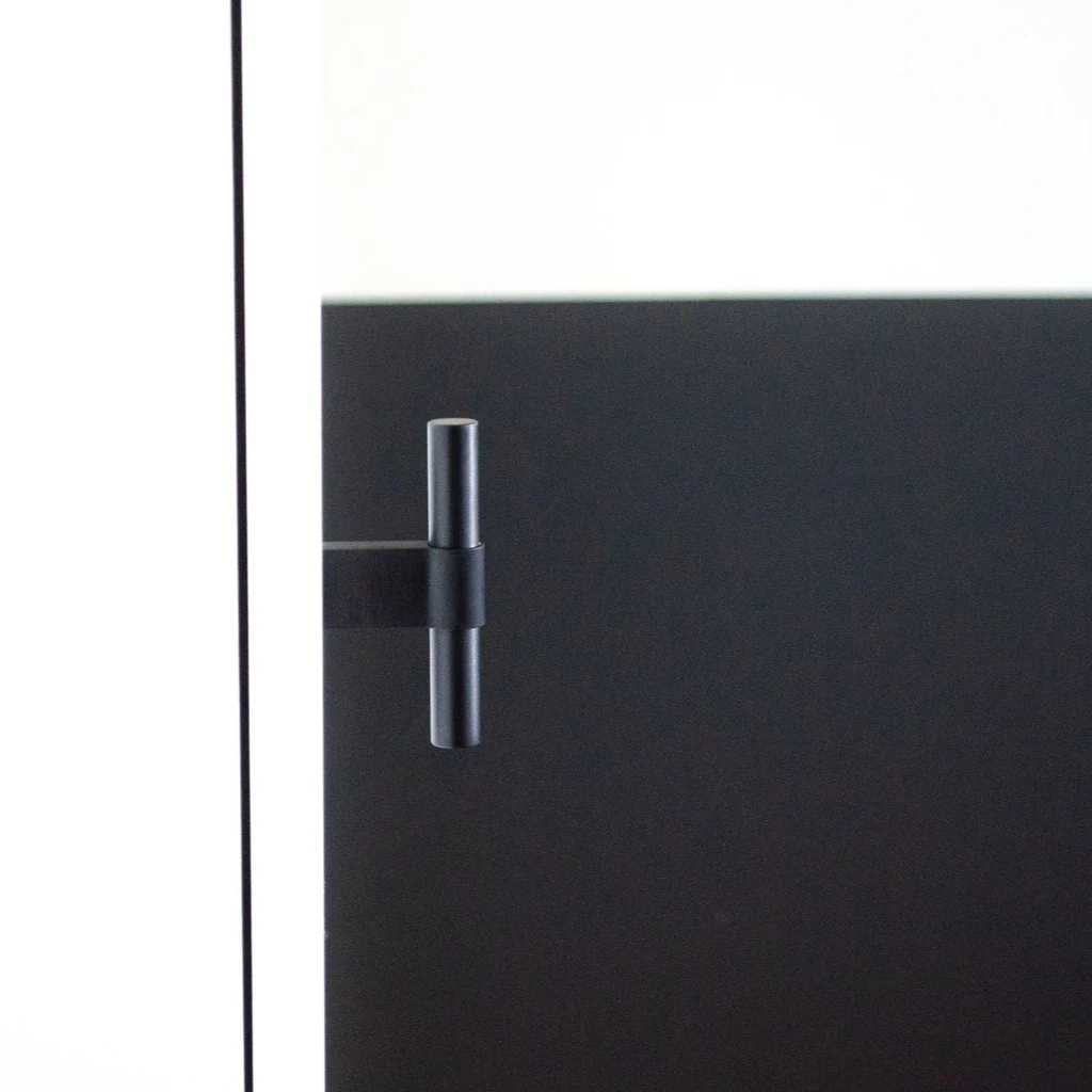 Line Big Knob - Rockland Interiors Inc.