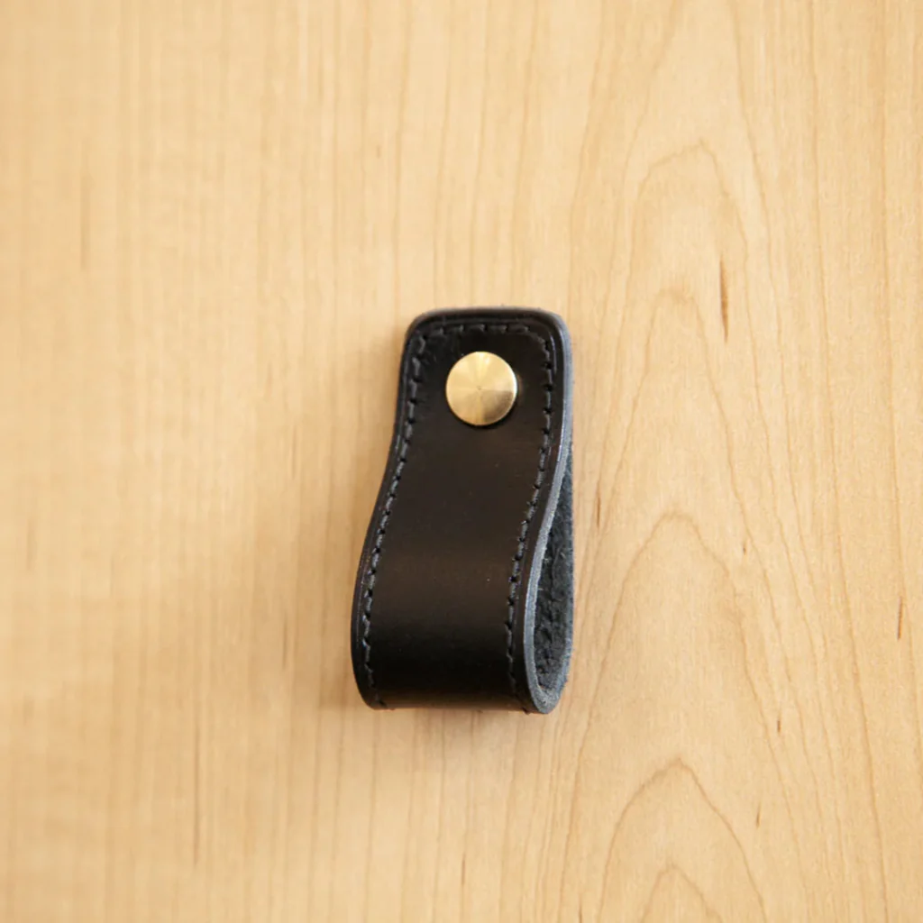 ST-LP02 Stitched Leather Loop Pull - Rockland Interiors Inc.