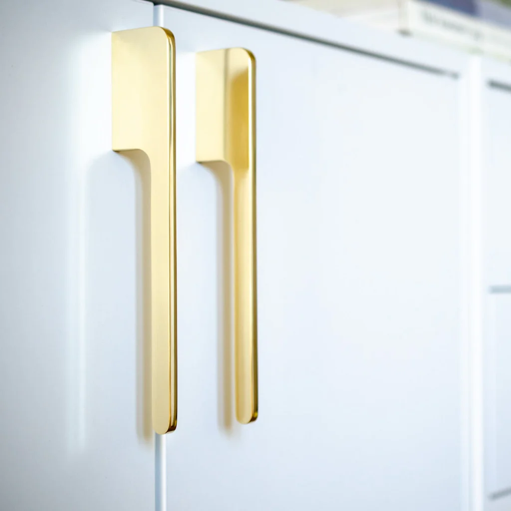 Soft Cut Handle - Rockland Interiors Inc.