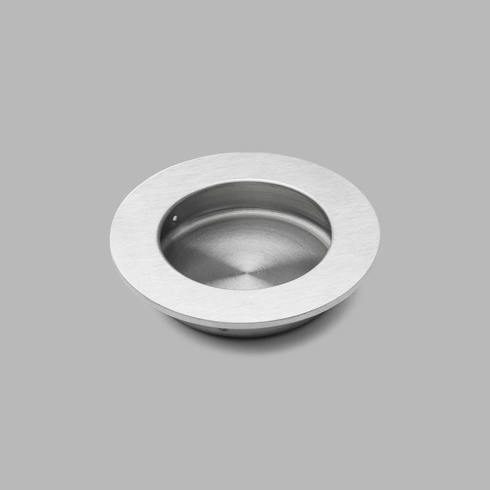 Knud Round Flush Pull Large - Rockland Interiors Inc.