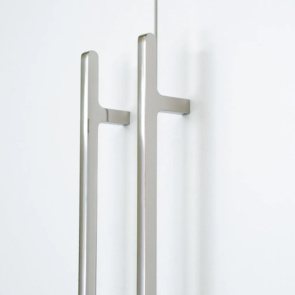 Flat Line Handle - Rockland Interiors Inc.
