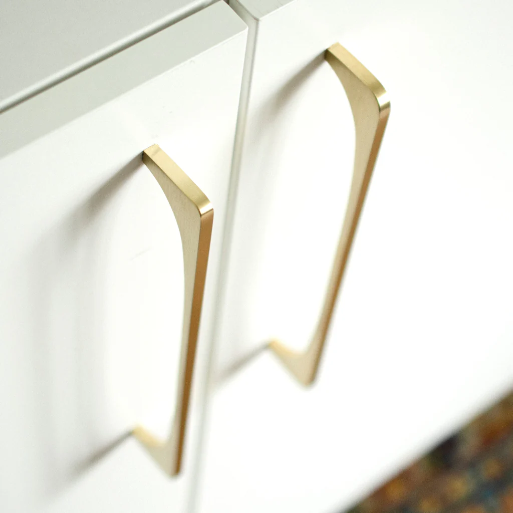 Bridge Pull - Rockland Interiors Inc.