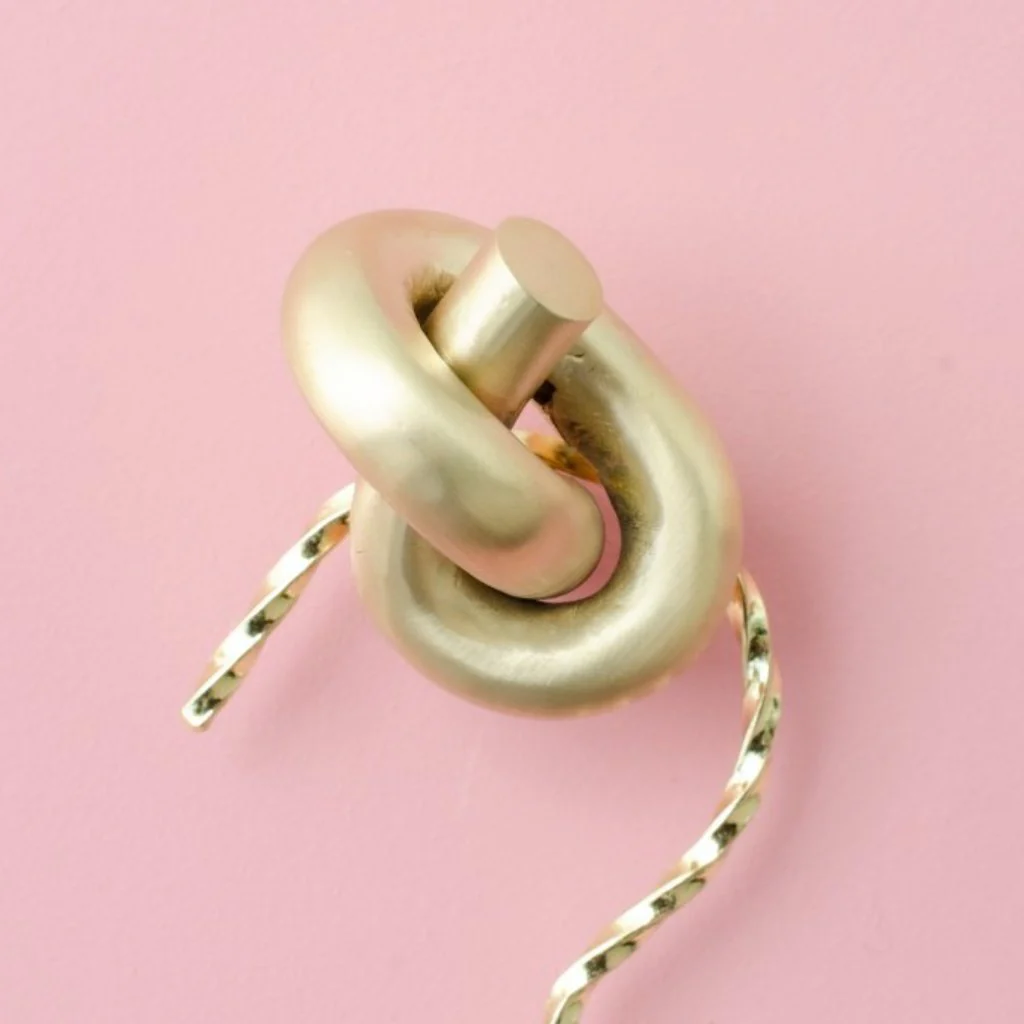 Knot Knob Big - Rockland Interiors Inc.