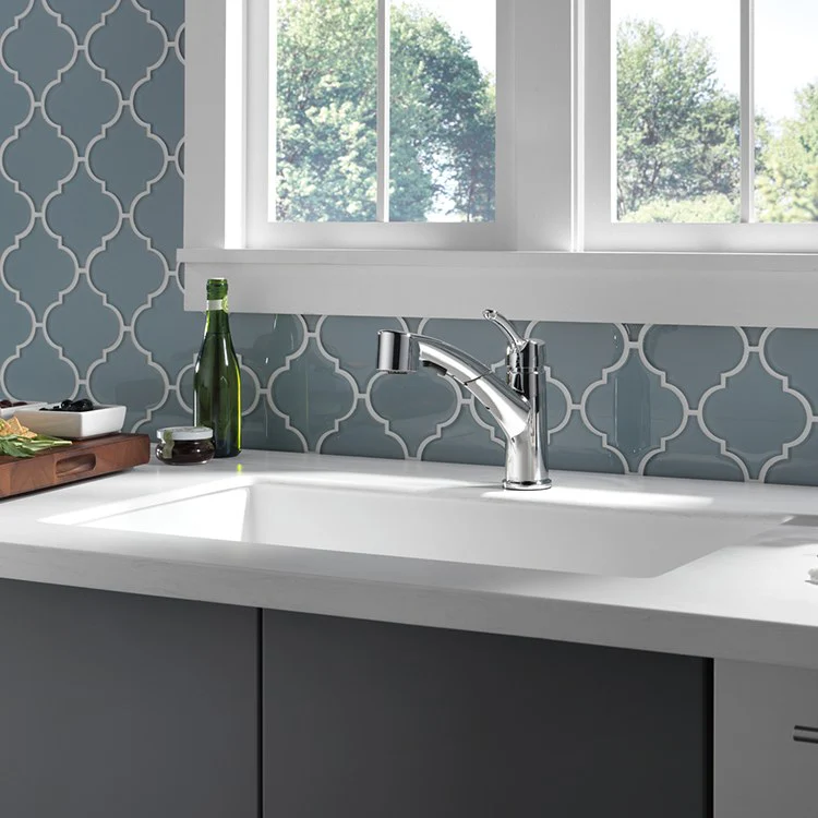 Collins Single Handle Pull Out Kitchen Faucet - Rockland Interiors Inc.
