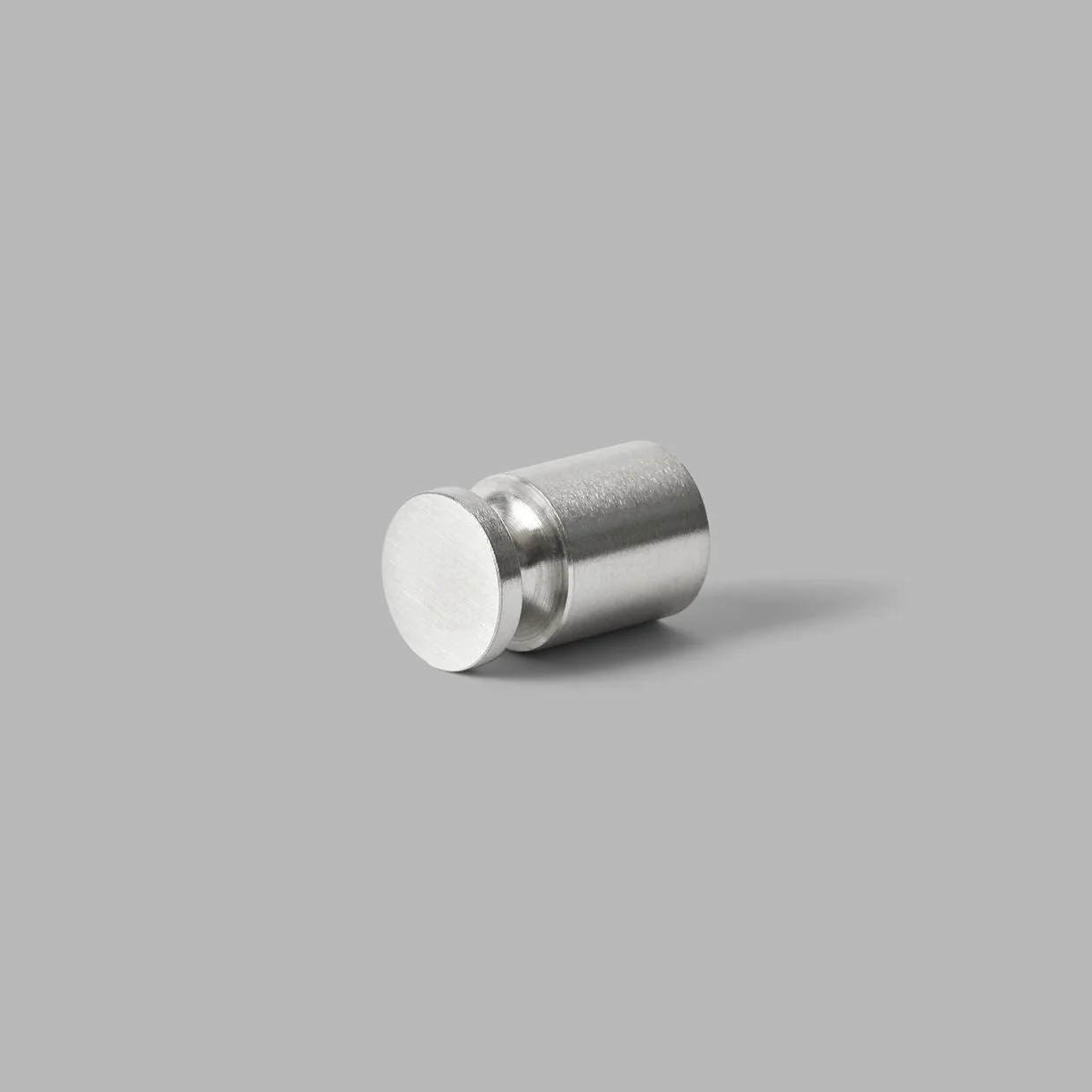 Knud Cabinet Knob 14 - Rockland Interiors Inc.