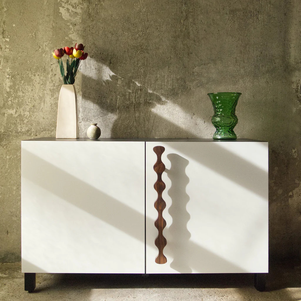 Coral Pull - Rockland Interiors Inc.