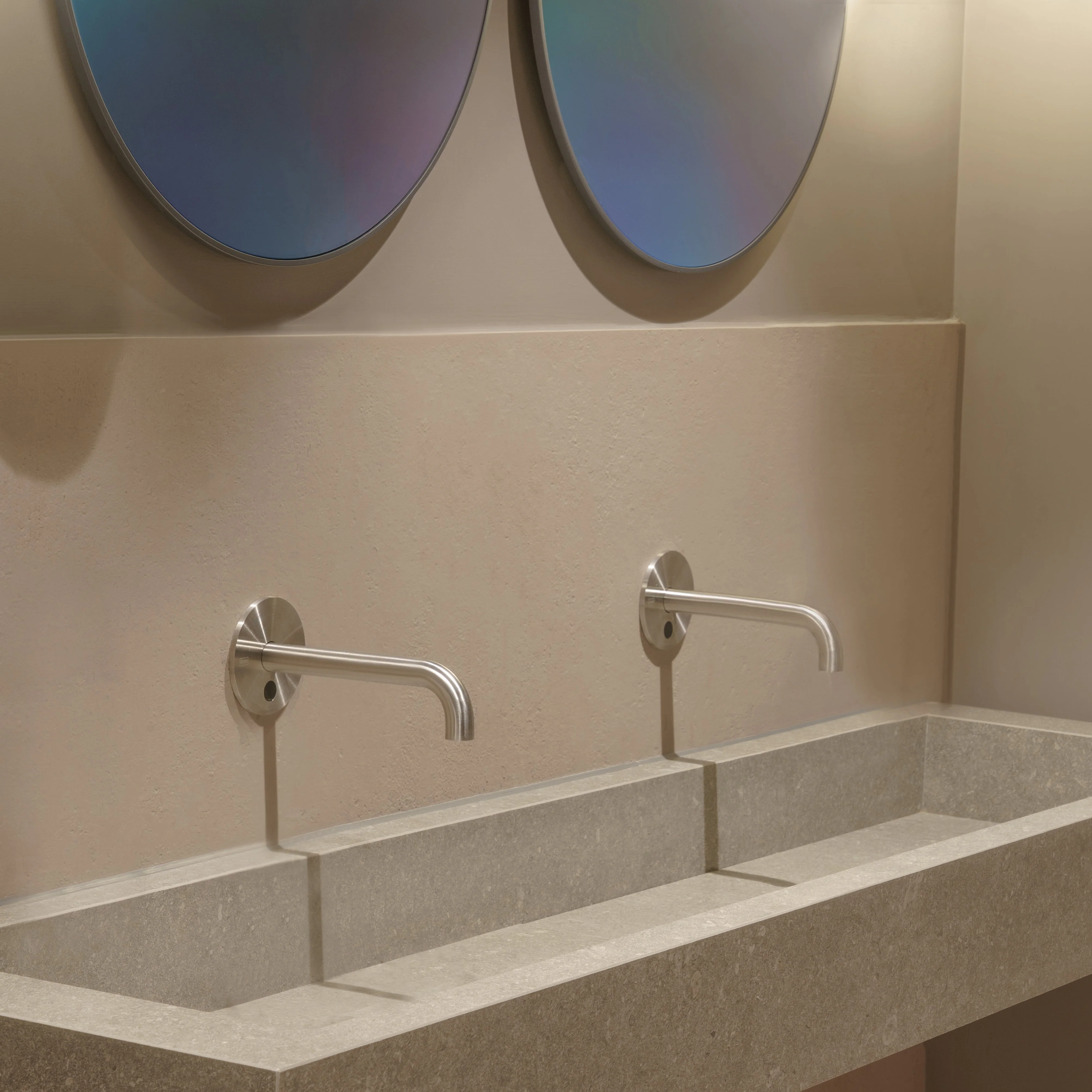 Qtoo Wall Mounted Sensor Tap System - Rockland Interiors Inc.