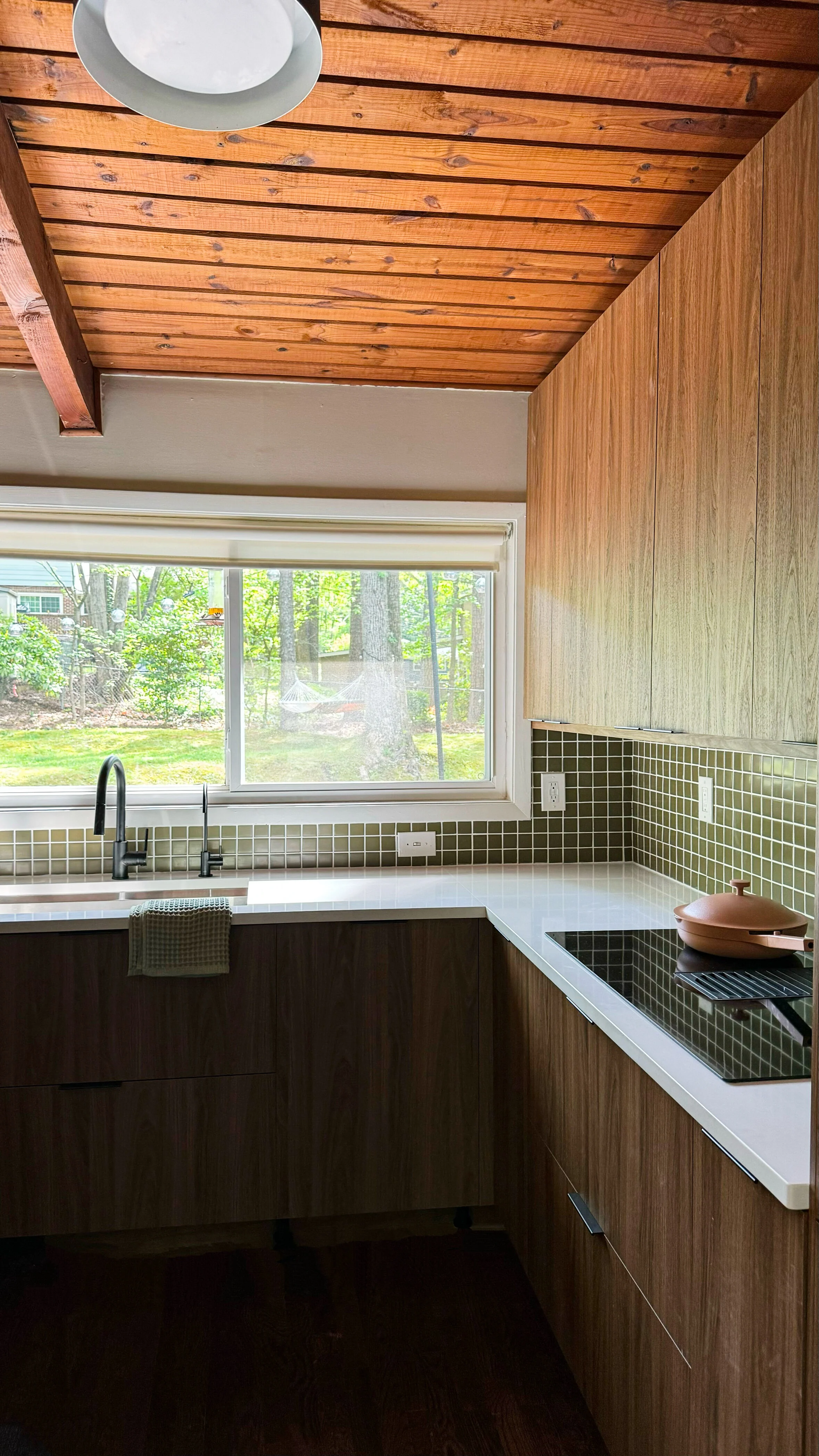2x2 Straight Set Sheeted Natural Press Ceramic Mosaic Tile in Sap Green Matte - Rockland Interiors Inc.
